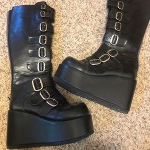 DEMONIA PLATFORM BOOTS